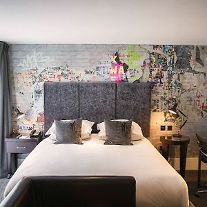 Club Deluxe Room
